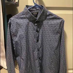 Slim fit Express button down